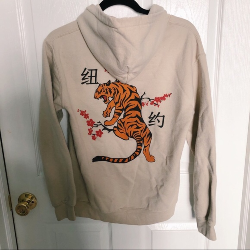 Tiger hoodie cream color size M